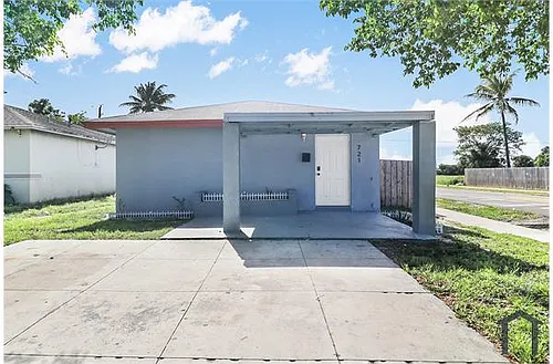 721 NW 6th Ave Photo 1