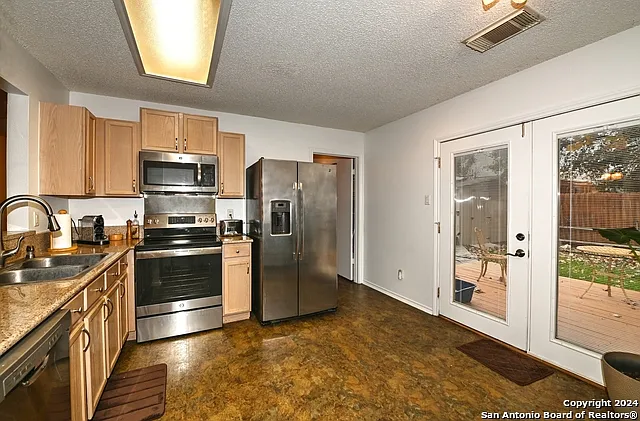 16426 Alwick Ln — Photo 8