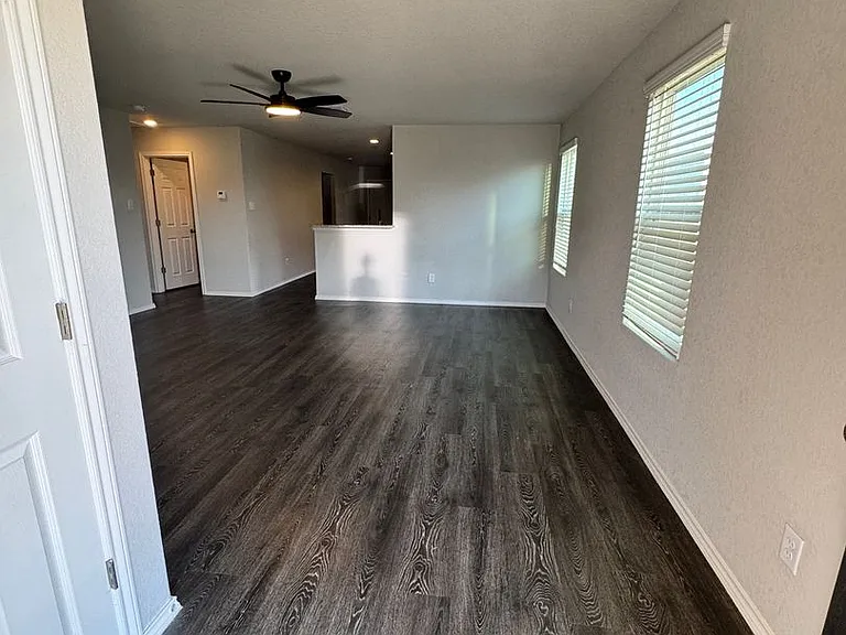 7618 Capstone Rdg — Photo 6