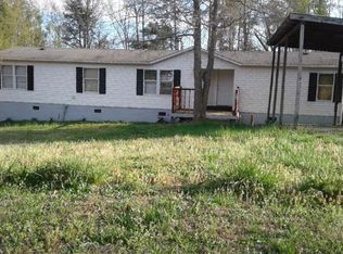 1247 Derby Dr, Cohutta, GA 30710
