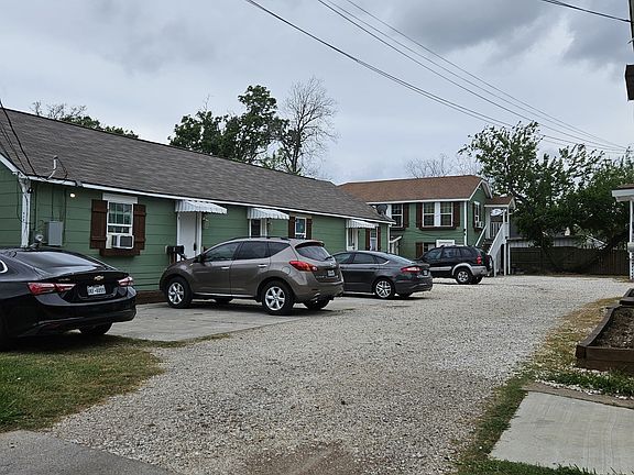 2nd image of 410 Randall St #11562601