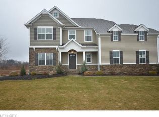 4873 Perie Wood Ln, Kent, OH 44240