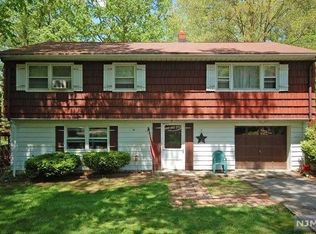 120 High Mountain Rd, Ringwood, NJ 07456