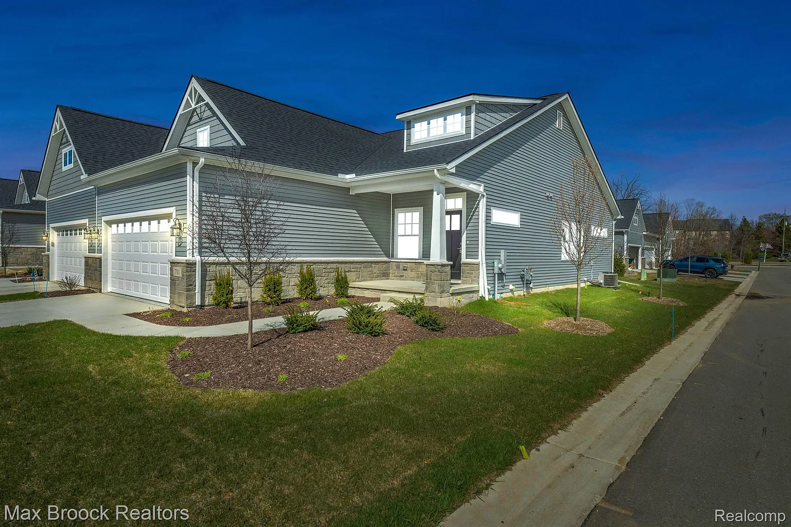 711 Ander Ln photo 1