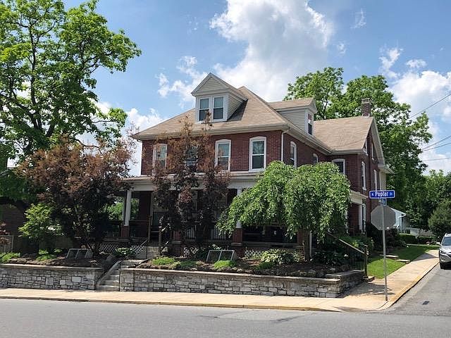Poplar Street side photo. 