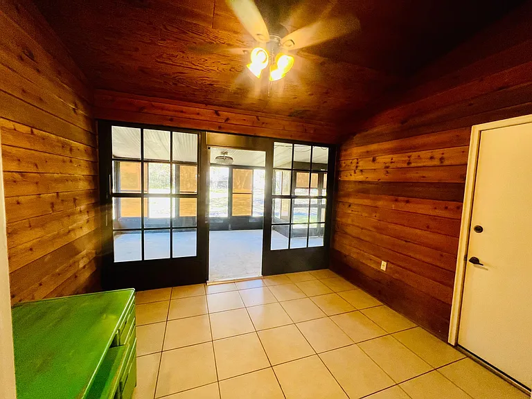 35115 Whispering Oaks Blvd — Photo 24