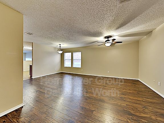 3rd image of 2312 Timber Creek Dr
