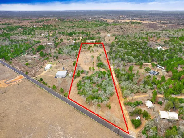 123 Abbey Ln, Smithville, TX 78957