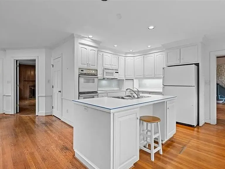 703 Woodland Dr — Photo 9