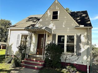 9012 Fernhill Ave, Parma, OH 44129