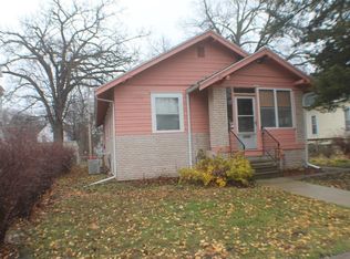 1607 D Ave NE, Cedar Rapids, IA 52402