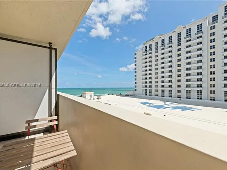 1621 Collins Avenue Cu #908 — Photo 32
