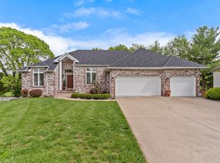 4884 E Kingwood Ct, Springfield, MO 65809