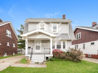 10909 Park Heights Ave, Garfield Heights, OH 44125