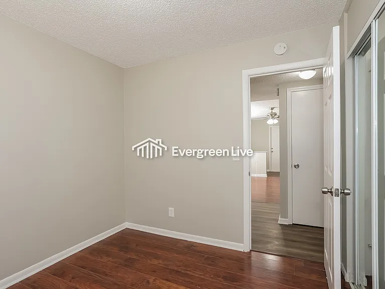 2243 Thiervy Dr — Photo 20