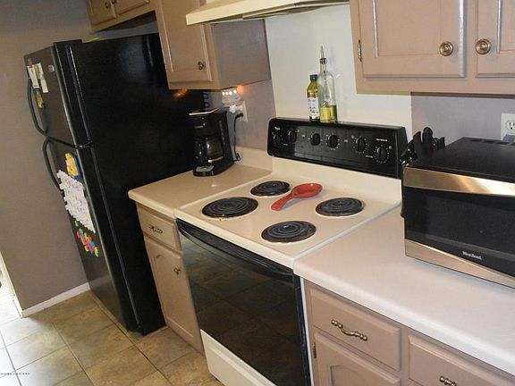 5th image of 1254 Payton Dr N