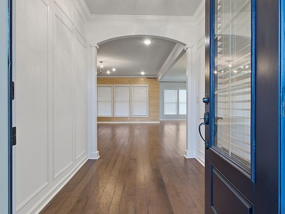 5th image of 6005 Monroe Way