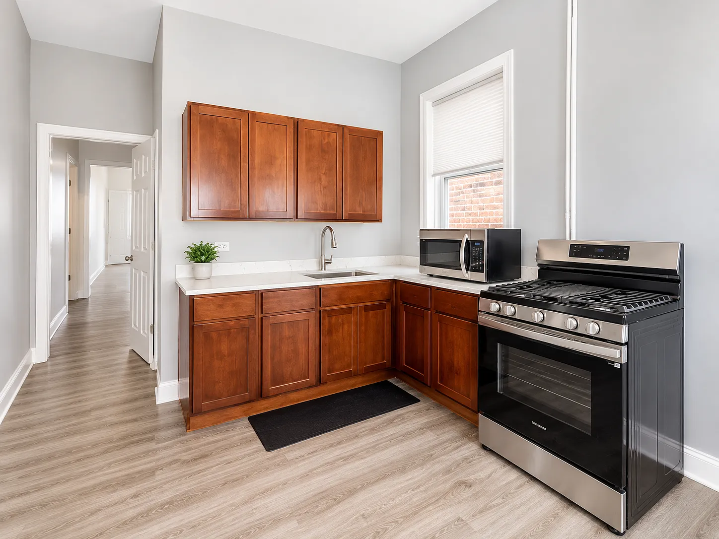 3 bed, $2,300 — Photo 3