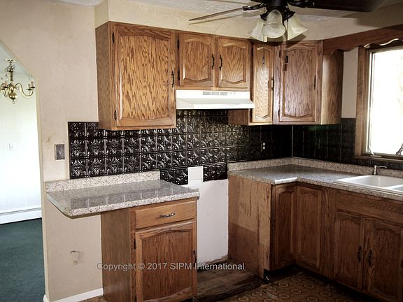 Kitchen - view 1