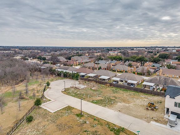 2nd image of 514 Toorpu Cir