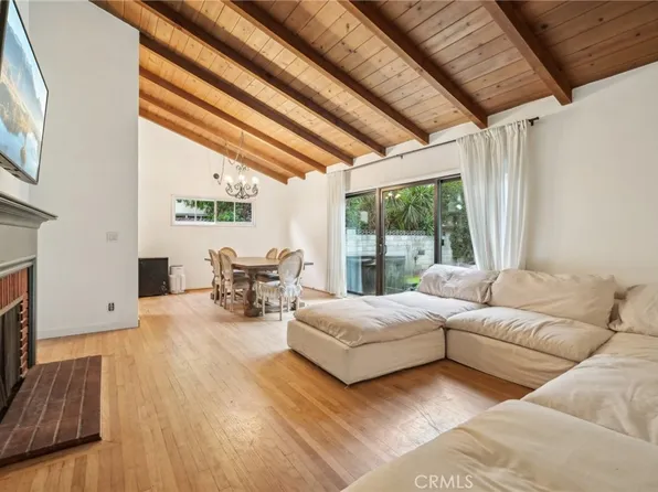 5701 Agnes Ave, Valley Village, CA 91607