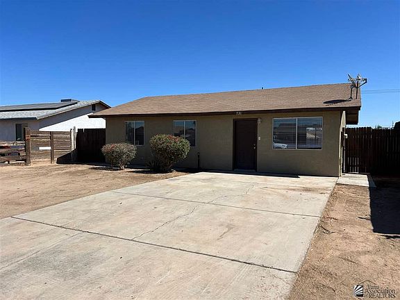 3rd image of 731 N Gladiola Dr