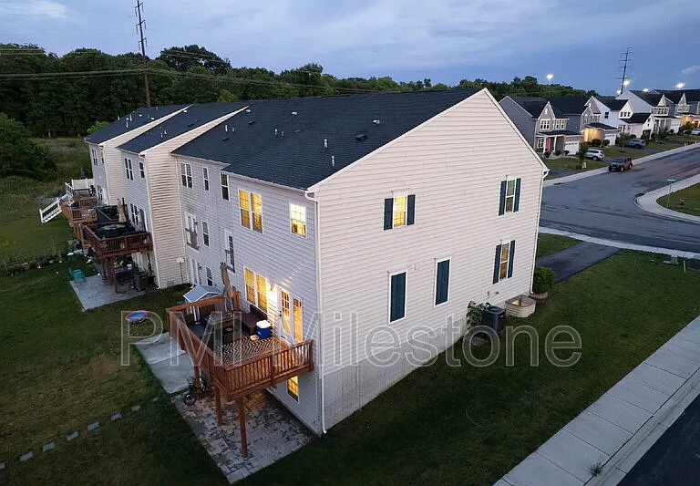 367 Ontario Dr #FALLING WATERS — Photo 71