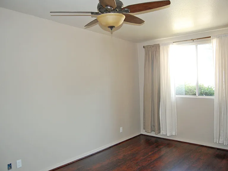157 N Cambridge St #B — Photo 7