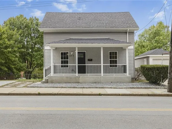 677 Cass Ave, Woonsocket, RI 02895