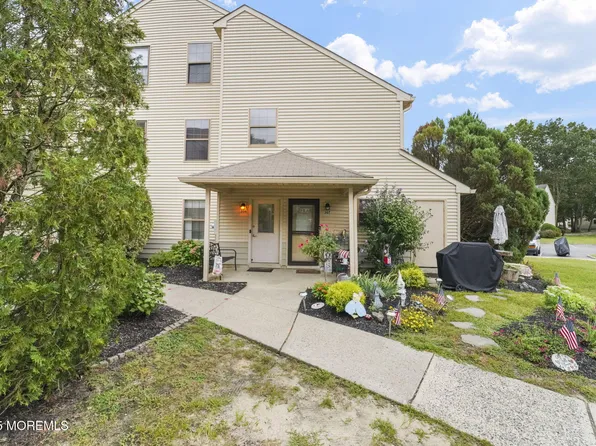 306 Sage Court, Jackson, NJ 08527