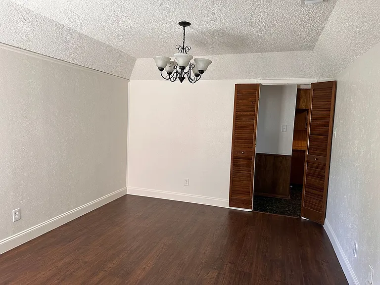 4715 Ridgeline Dr — Photo 9