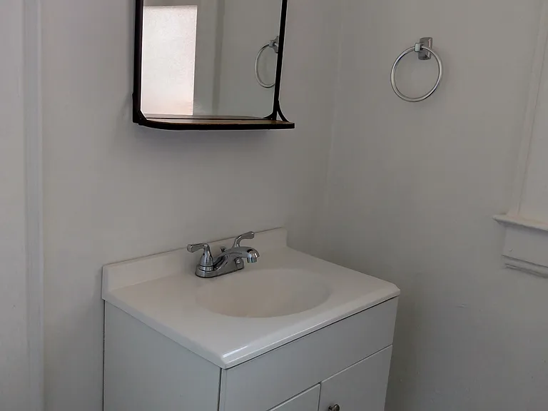 1632 Virginia St E #7 — Photo 12