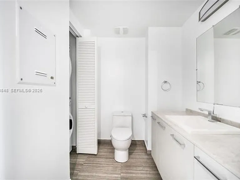 1010 Brickell Ave #CU-2708 — Photo 9