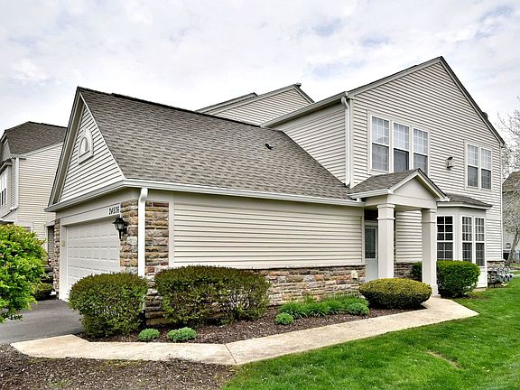 3rd image of 24936 Franklin Ln
