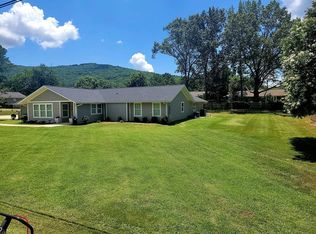 2502 Arrow Wood Dr SE, Huntsville, AL 35803