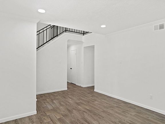 3rd image of 16710 Lost Quail Dr