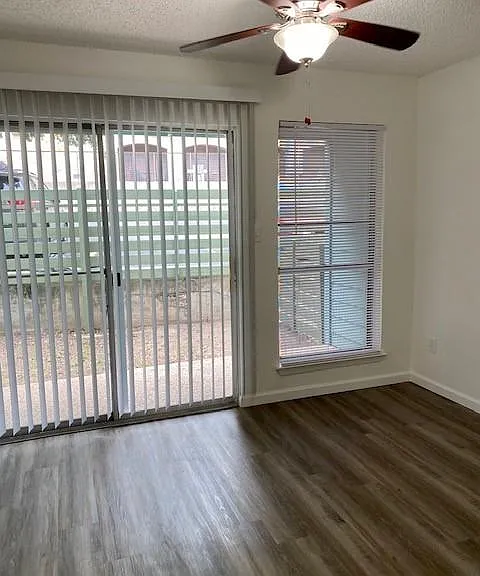 The Oaks Apartments — Photo 44