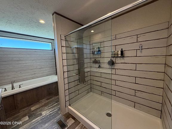 5th image of 6435 Butler Rd