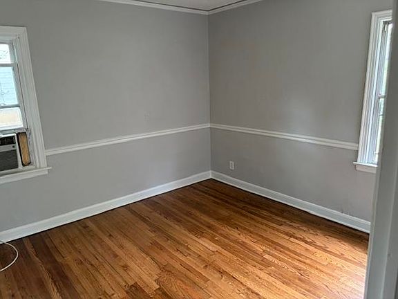 3rd image of 749 Freeman St