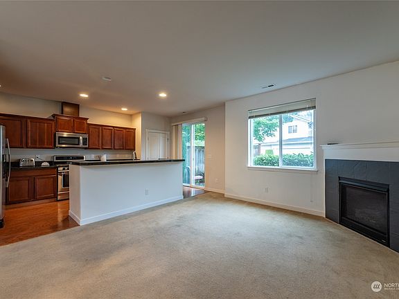 5th image of 1421 51st Place NE #2105