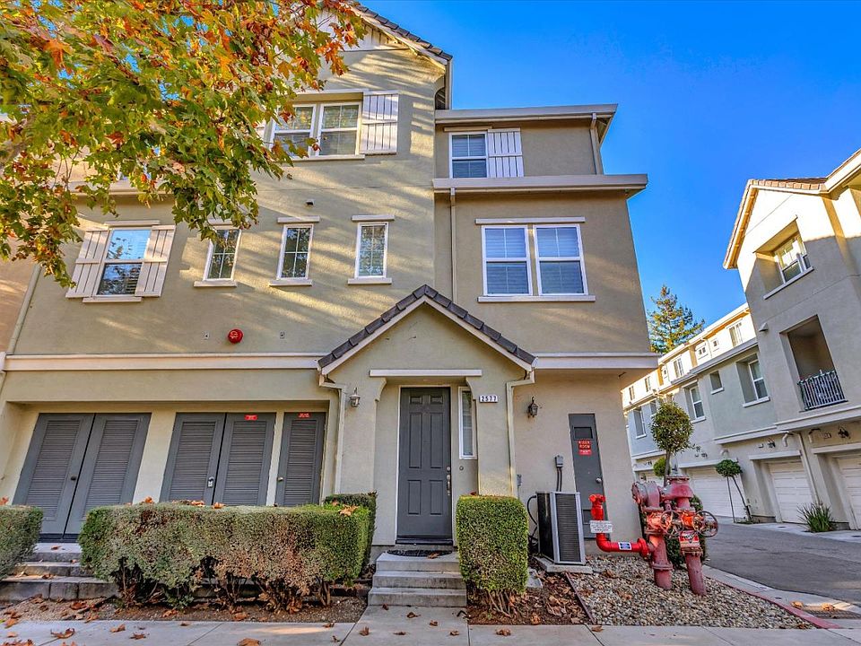 1st image of 2577 Heron Ct