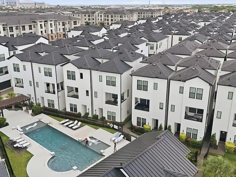 2718 Grand Fountains Dr #H — Photo 48