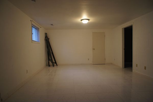 2nd image of 3521 Dix Ave