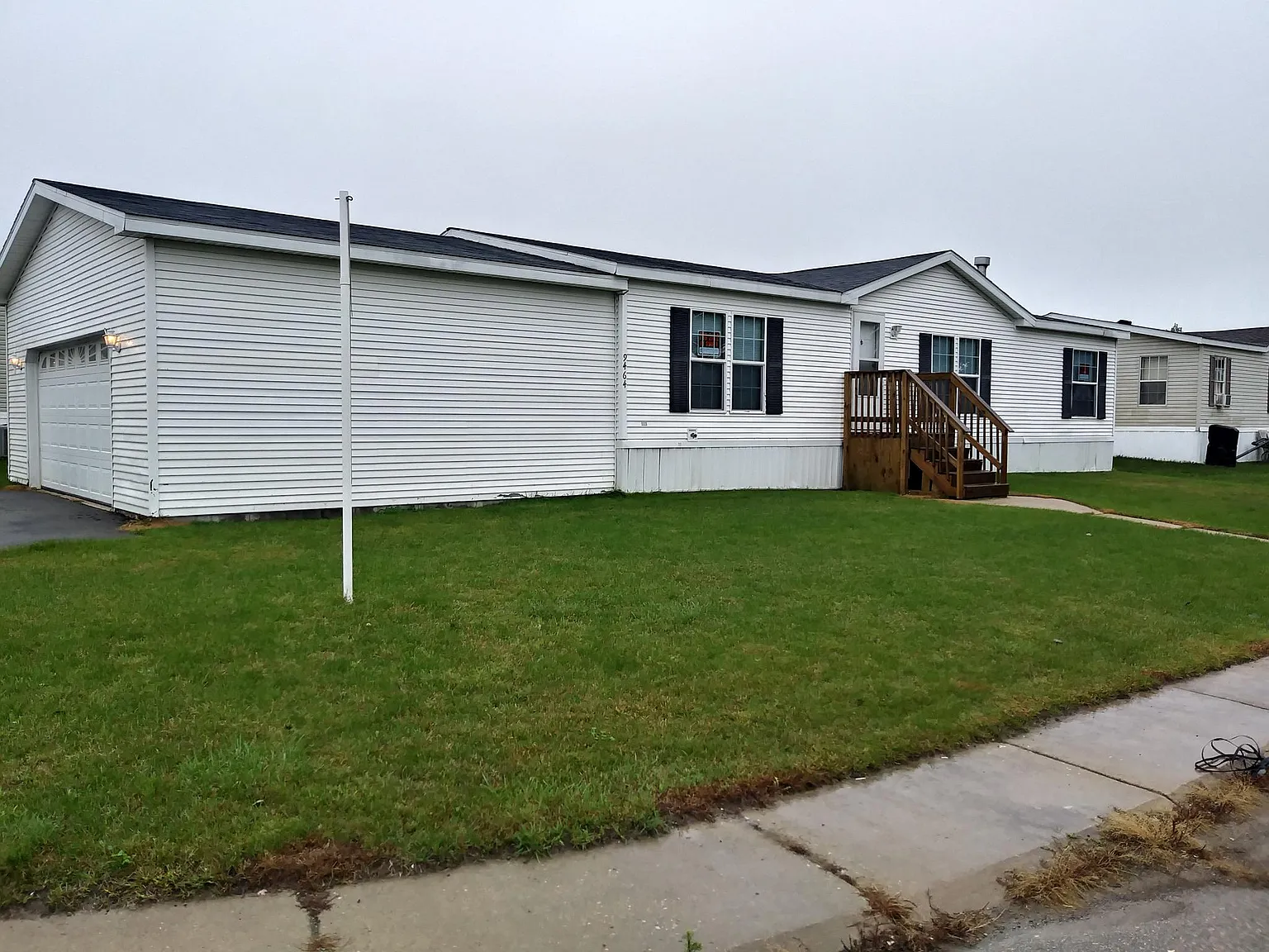 9464 River Oak Dr photo 1