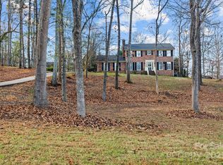 1560 Chatham Ct NW, Concord, NC 28027