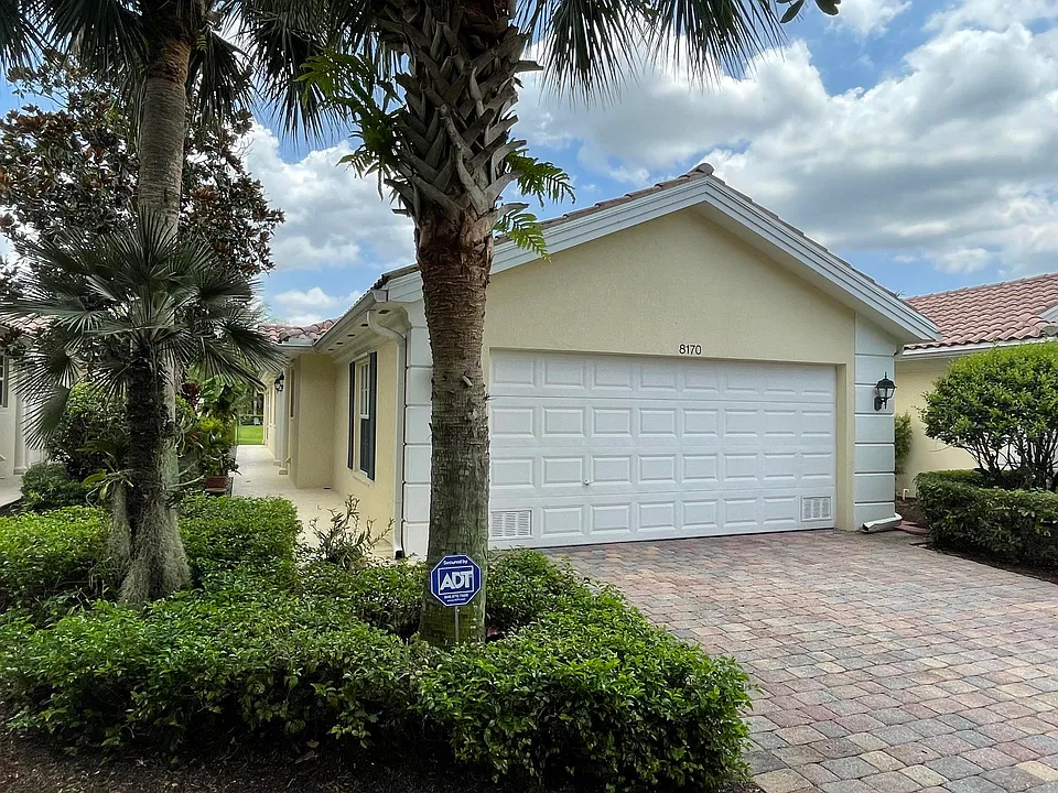 8170 Saint Johns Ct