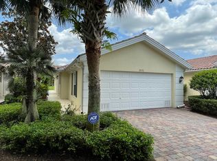 8170 Saint Johns Ct, Wellington, FL 33414