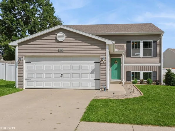 10115 Castle Creek Cir, Galesburg, MI 49053