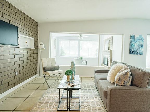 5th image of 1704 Cloverlawn Ave
