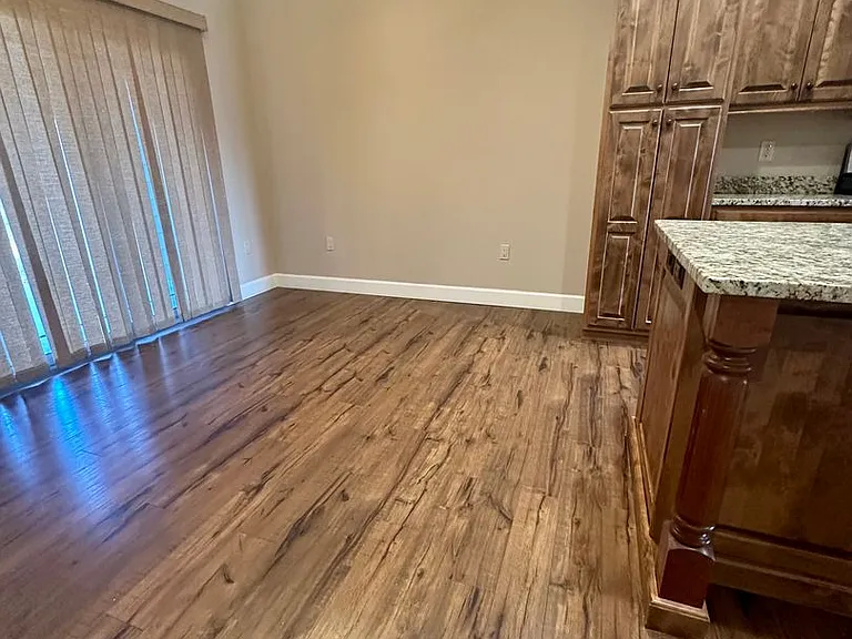 213-215 Pebblestone Ln — Photo 9